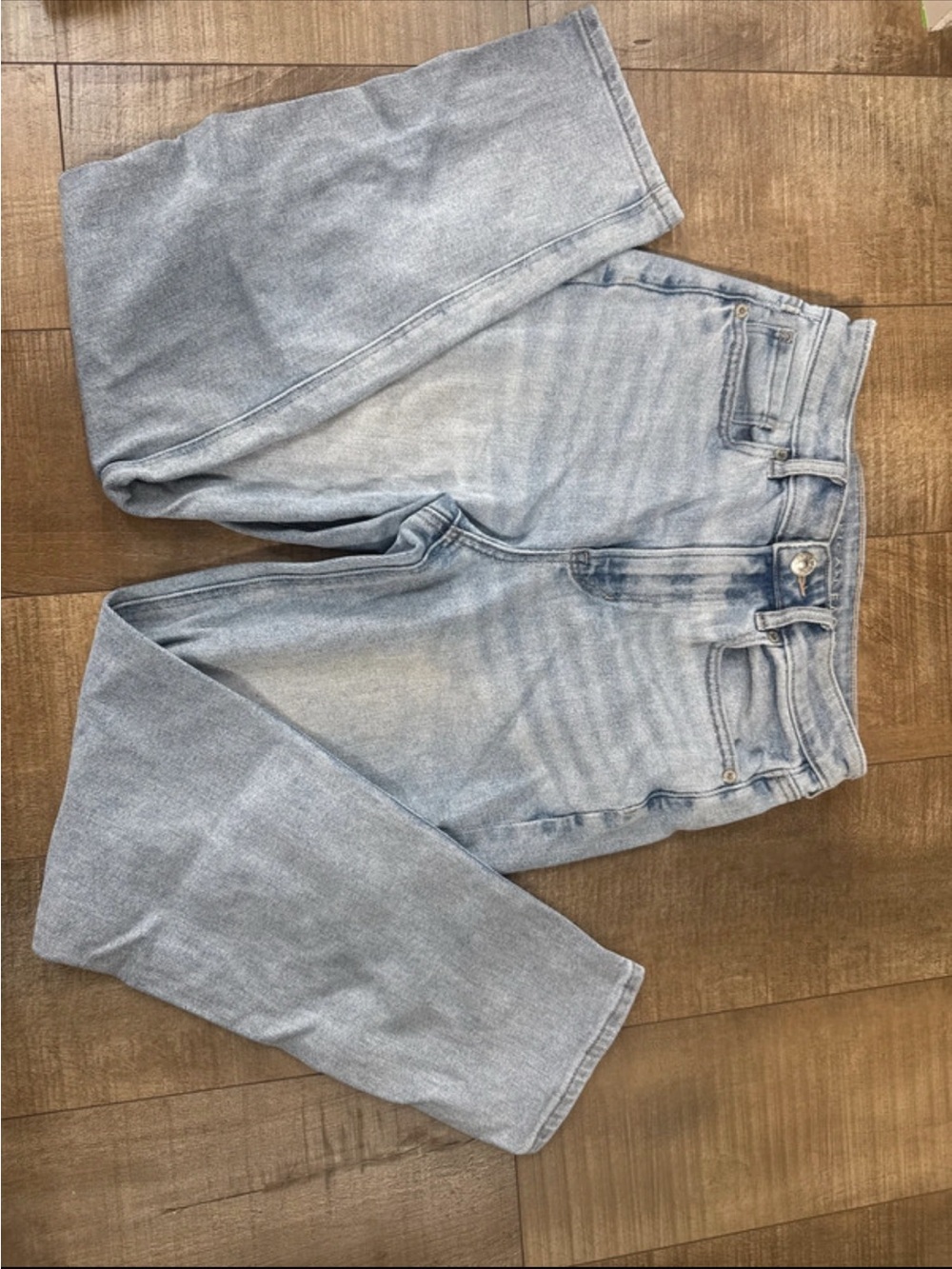 American Eagle high-rise light Wash • ankle straight • 26 waist
